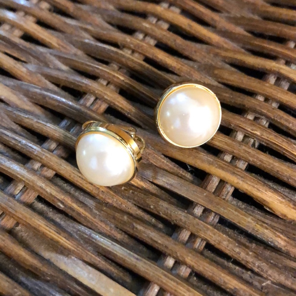 Vintage faux pearl earrings